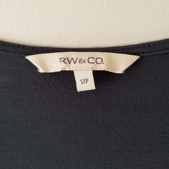 RW&CO Navy Top - Picture 4 of 9